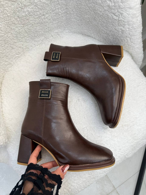 نیمبوت پاشنه دار miu miu